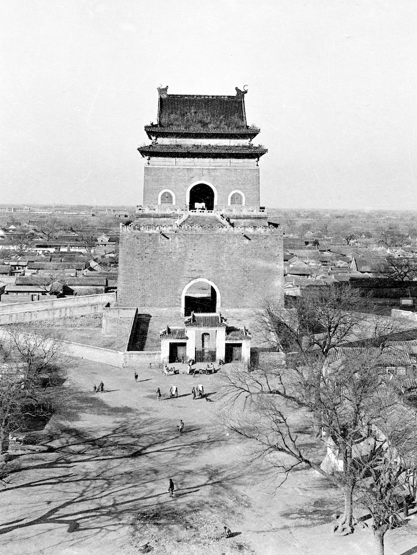老照片:百年前的北京,尚未拆除的克林德牌坊