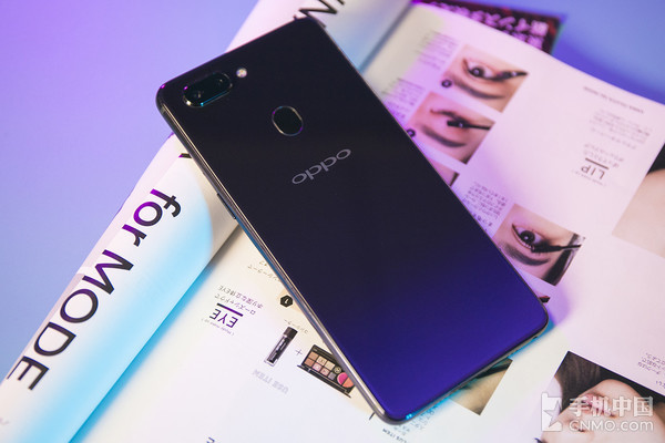 在此处添加图片标题 OPPO R15星空紫