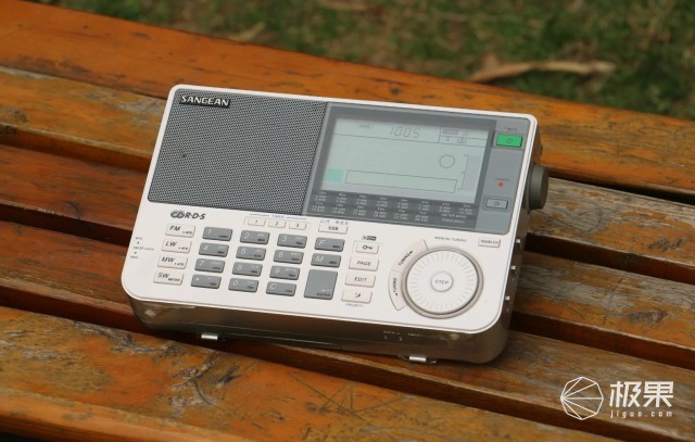 飞扬的电波—那些年我玩过的收音机（山进篇）