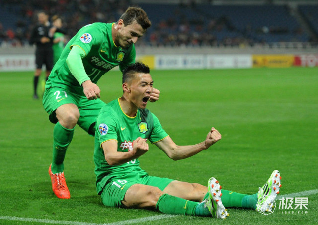 海信携手国安于大宝，现场福利送不停！