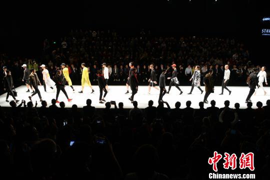2018中国石狮国际时装周开幕首秀:本土品牌绽