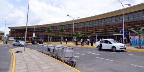 肯尼亚肯雅塔国际机场新停车收费标准在争议中