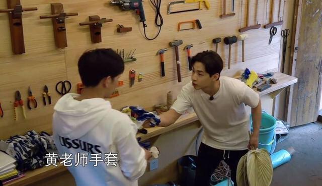 黄磊节目高智商回应刘宪华粉丝,网友:文化人的