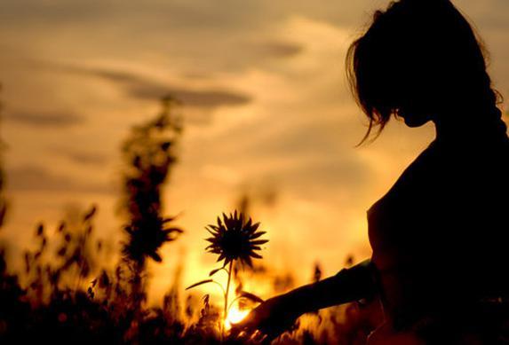 女人为自己活一把,多读书提高情商智商,还自己