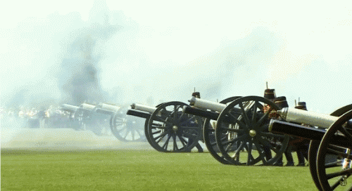 500_272 gif 动态图 动图