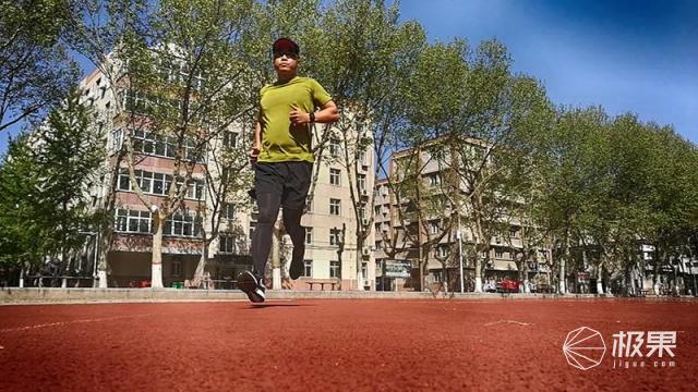 速干透气贴身舒适，让你肆意运动不燥热—优衣库运动活力系列套装评测