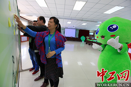 中国石化公众开放日:走进油田 探秘智慧能源(组