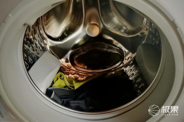 速干透气贴身舒适，让你肆意运动不燥热—优衣库运动活力系列套装评测