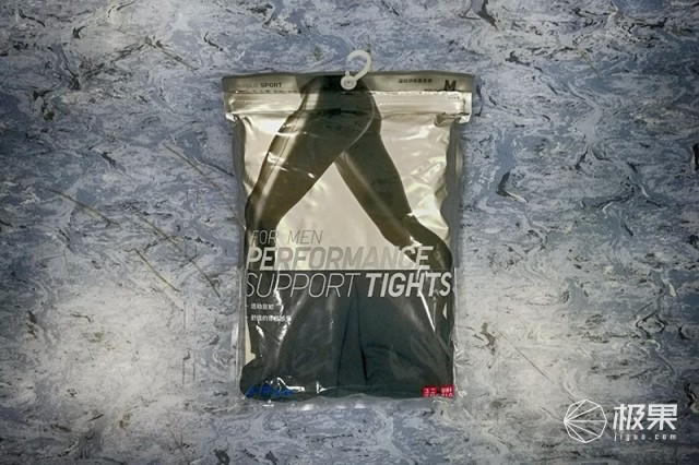 速干透气贴身舒适，让你肆意运动不燥热—优衣库运动活力系列套装评测