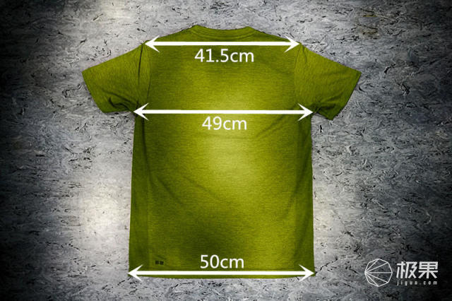 速干透气贴身舒适，让你肆意运动不燥热—优衣库运动活力系列套装评测