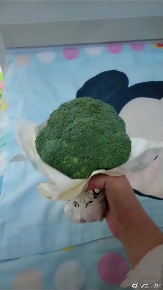��Ů�ѡ���Ҫһ���¹�������� ����ת�˺�ȴ������