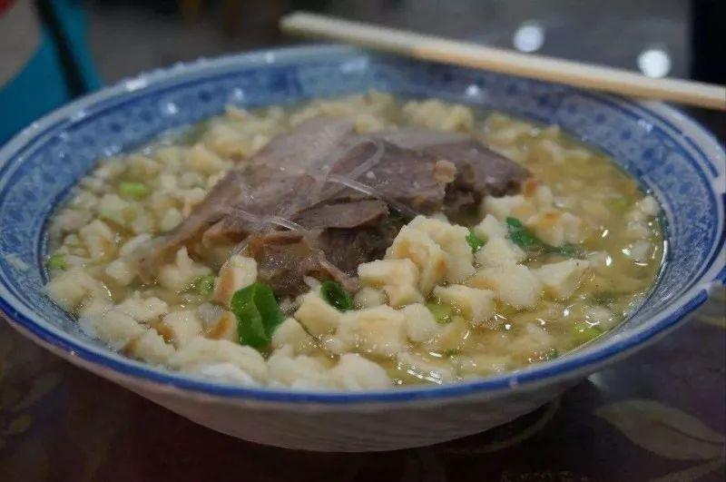 在西安泡馍店里掰馍的都是社会人