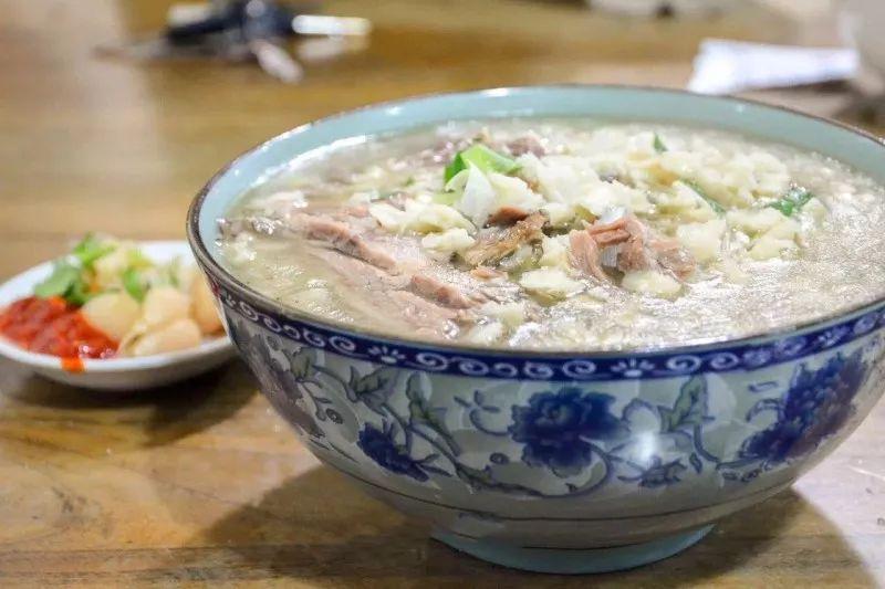 在西安泡馍店里掰馍的都是社会人