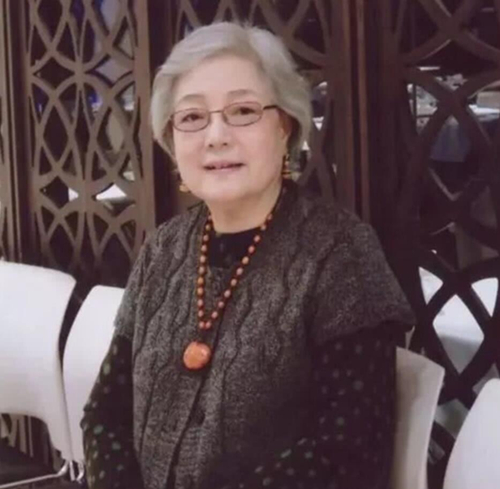 遭丈夫前妻出书控诉介入婚姻 琼瑶发宋词反击