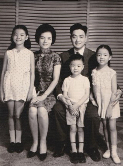 遭丈夫前妻出书控诉介入婚姻 琼瑶发宋词反击