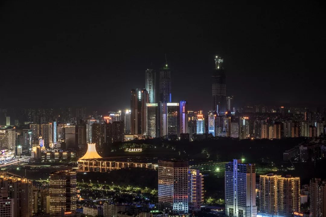 东盟10国经济总量_东盟10国国旗(2)