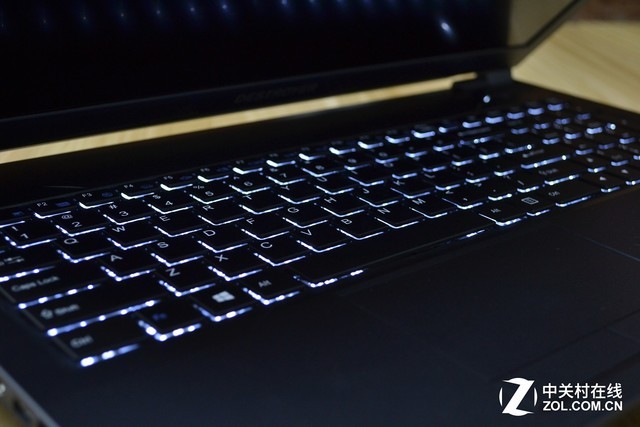 八代桌面处理器i5-8400！炫龙毁灭者DD2评测 