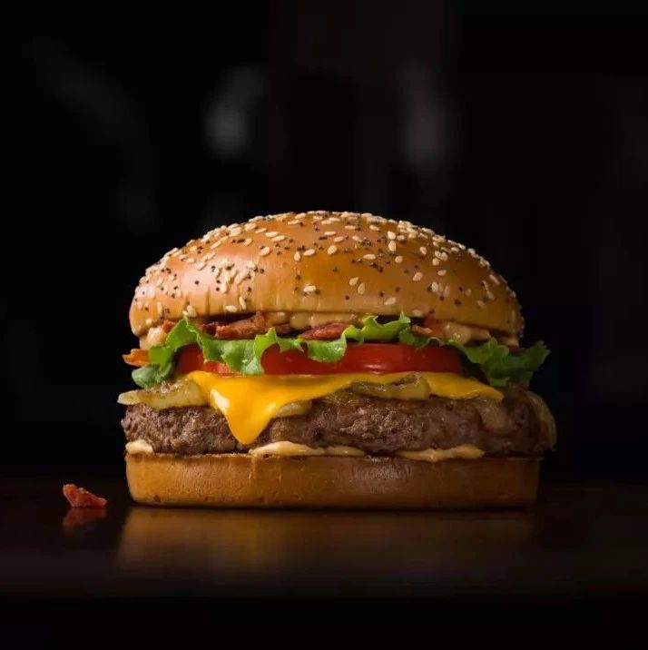 麦当劳的「朝圣地」来了：在这里，你能把全世界的汉堡包吃个遍