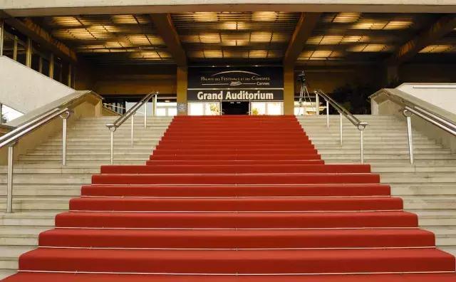 今年五月,第71届戛纳电影节疯狂来袭!要不要门