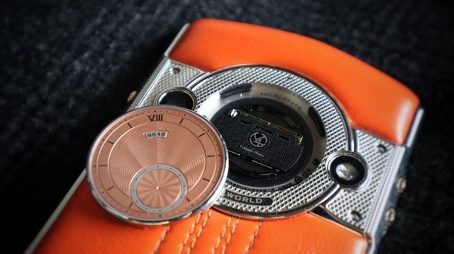 8848推出巴塞尔纪念版 全球限量999台 