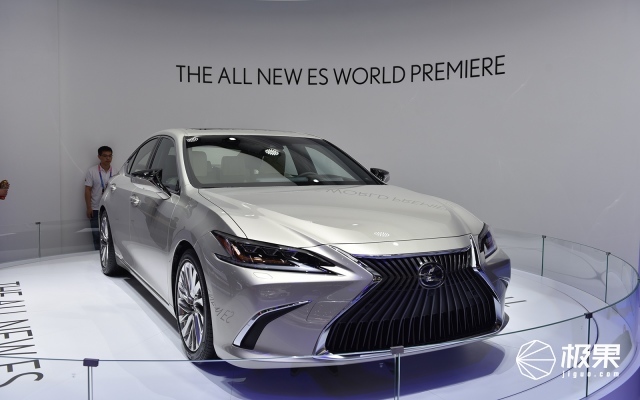 同一个生产线，为什么展车与上路车像买家秀卖家秀？