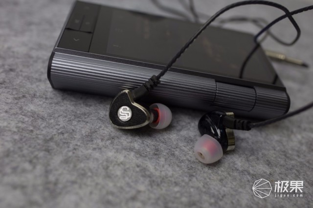 初烧做入门之用，999元的动圈塞子是否值得买—瑞弦Xcited2试玩测评