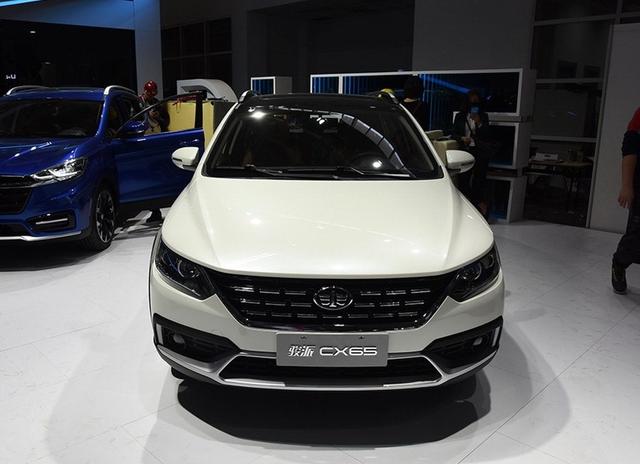 一汽的杀手锏?标配ESP中控屏,1503L后备箱大