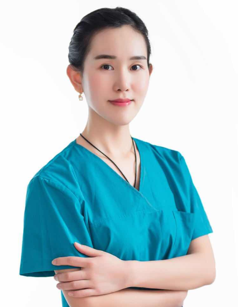 四川友谊医院整形医生李萍揭秘隆鼻误区:高度