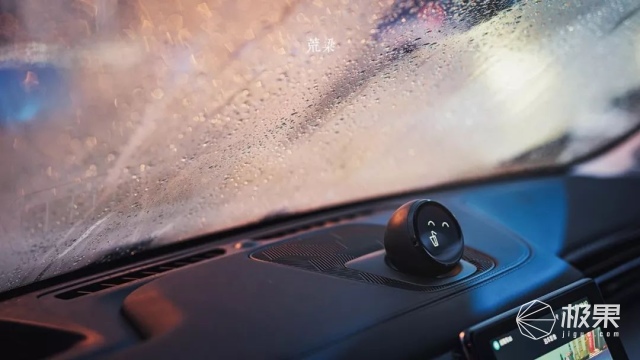 蔚来ES8初体验:4秒破百,NOMI智能助手把全车人撩high 蔚来ES8初体验:4秒破百,NOMI智能助手把全车人撩high