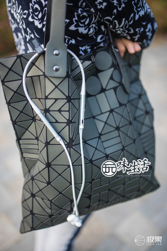 小鸟音响降噪耳机测评:这可能是颜值最高的无