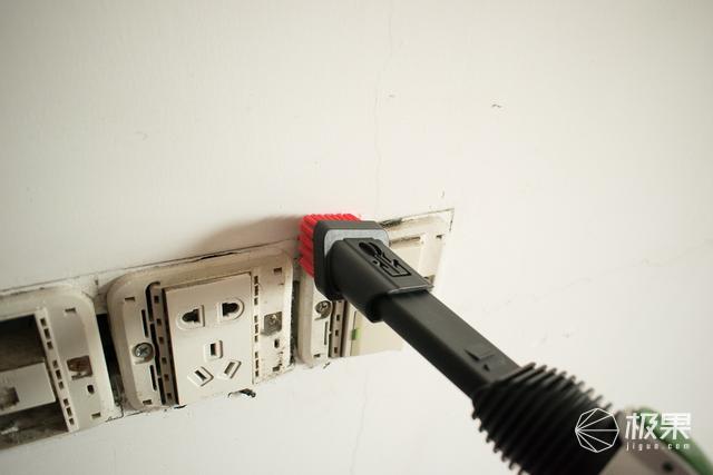 浦桑尼克无线吸尘器测评，吸尘除螨，家庭清洁好帮手