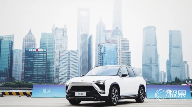 蔚来ES8初体验:4秒破百,NOMI智能助手把全车人撩high 蔚来ES8初体验:4秒破百,NOMI智能助手把全车人撩high