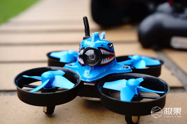 Shark穿越机上手评测:小孩子的启蒙无人机 Shark穿越机上手评测:小孩子的启蒙无人机