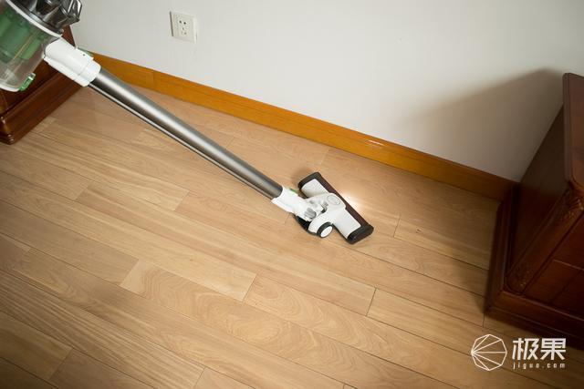 浦桑尼克无线吸尘器测评，吸尘除螨，家庭清洁好帮手