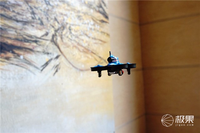 Shark穿越机上手评测:小孩子的启蒙无人机 Shark穿越机上手评测:小孩子的启蒙无人机