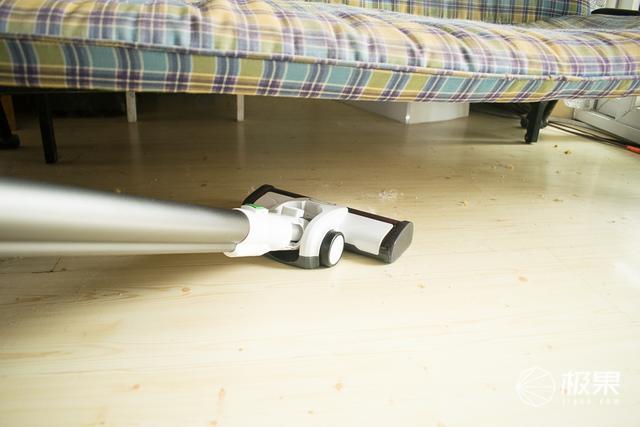 浦桑尼克无线吸尘器测评，吸尘除螨，家庭清洁好帮手