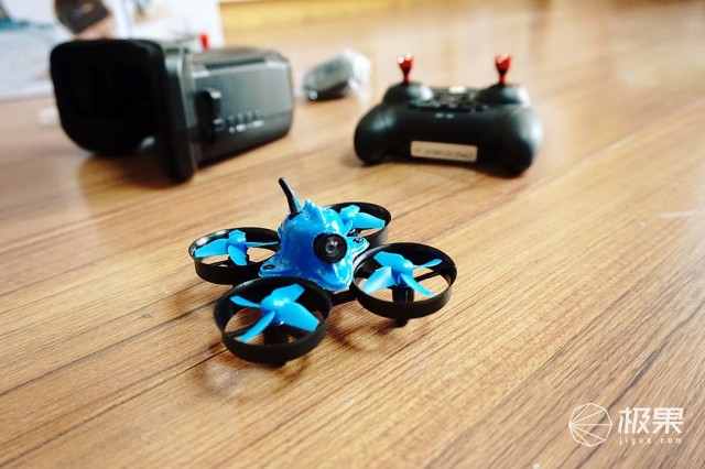 Shark穿越机上手评测:小孩子的启蒙无人机 Shark穿越机上手评测:小孩子的启蒙无人机