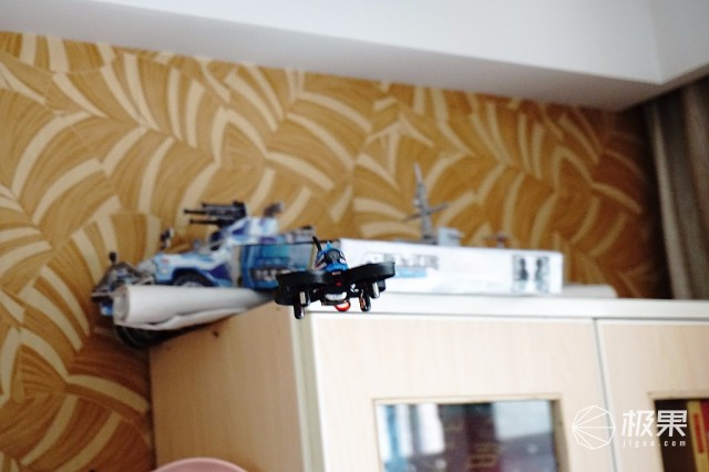 Shark穿越机上手评测:小孩子的启蒙无人机 Shark穿越机上手评测:小孩子的启蒙无人机