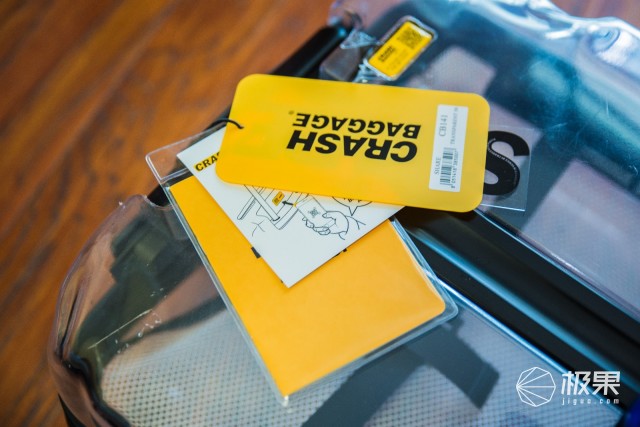 CrashBaggage分享系列透明行旅箱