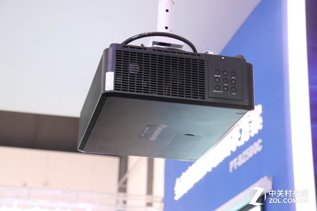 携HLD光源新品亮相 松下登陆教育装备展 