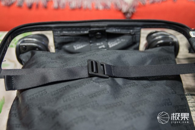 CrashBaggage分享系列透明行旅箱