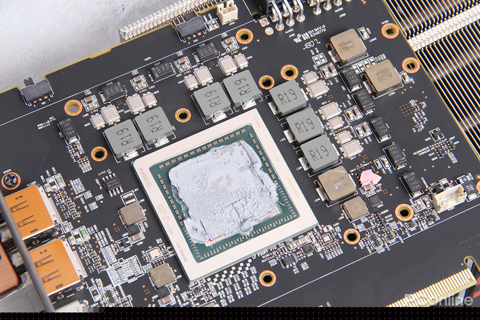 迪兰 RX VEGA 56 X-Serial战神