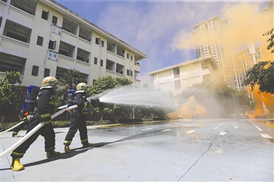 2018年成都市地震应急综合演练举行
