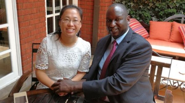 英媒讲述中国女子远嫁肯尼亚：文化差异碰撞出浪漫