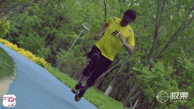 入脚舒适跑步抓地，跑渣的顶级马拉松跑鞋—亚瑟士NIMBUS20体验