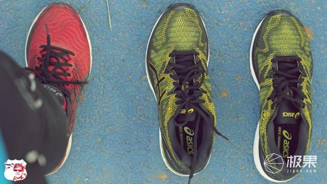 入脚舒适跑步抓地，跑渣的顶级马拉松跑鞋—亚瑟士NIMBUS20体验