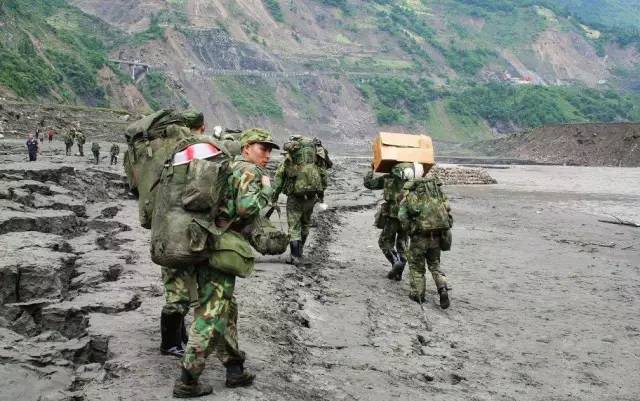汶川地震首次暴露中国的惊人战争动员能力,世