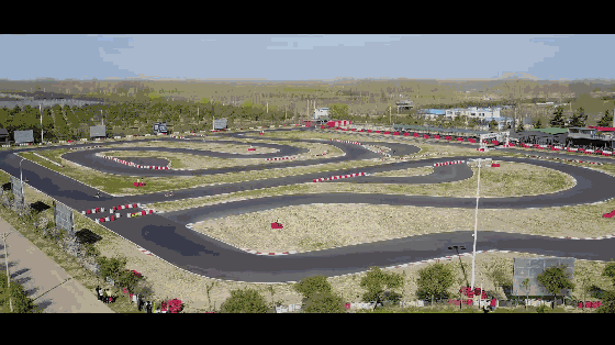 周末释压胜地,郑州丰速卡丁车一场速度与激情的较量