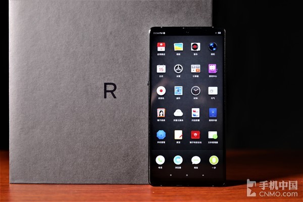 坚果R1评测：不愧是能当“主机”的旗舰