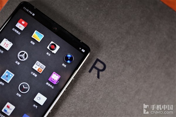 坚果R1评测：不愧是能当“主机”的旗舰